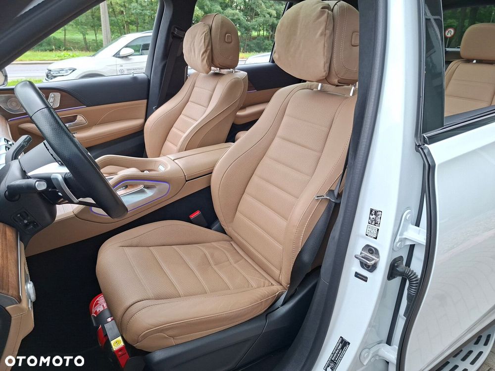 Mercedes-Benz GLS - 13