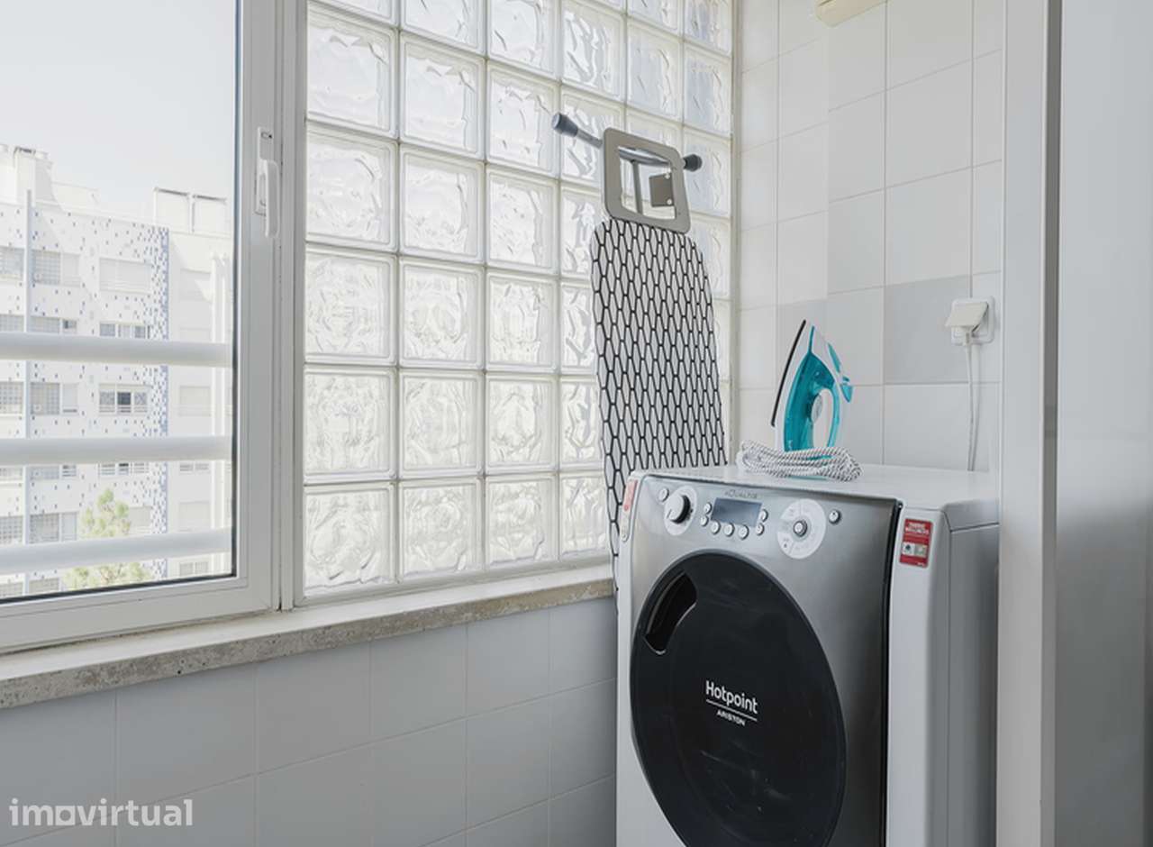 Apartamento T2 com Varanda em Laranjeiras - Grande imagem: 2/16