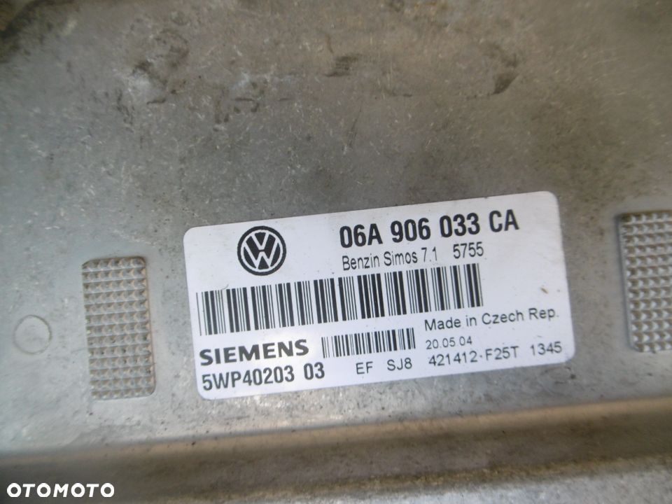 sterownik komputer Golf Audi 06A906033CA - 2