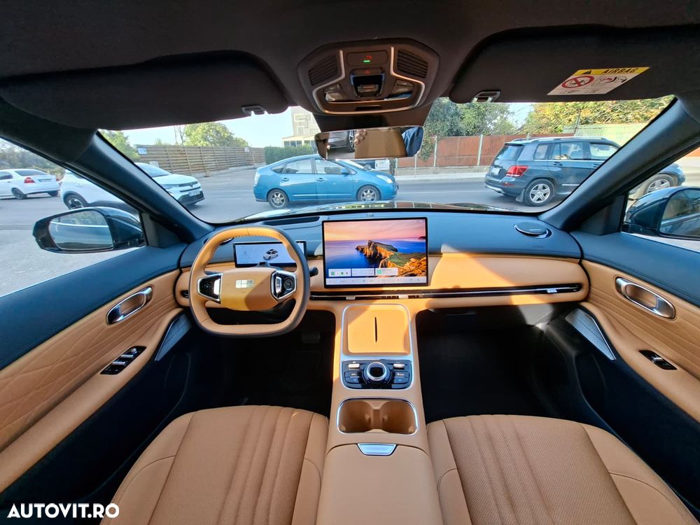 Geely Starray EM-i - 10