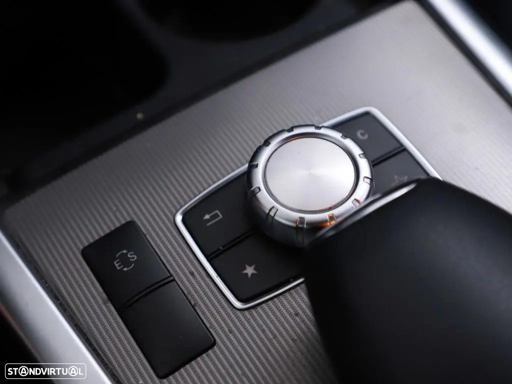 Mercedes-Benz E 220 CDi Avantgarde BlueEfficiency Auto. - 16