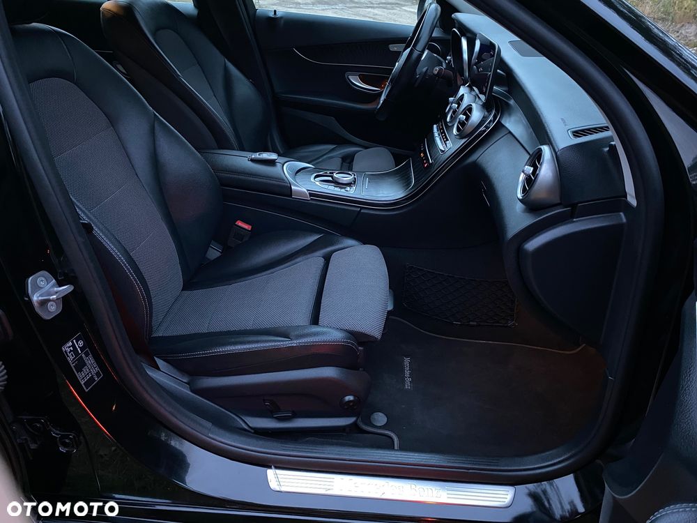 Mercedes-Benz Klasa C 180 9G-TRONIC Avantgarde - 29