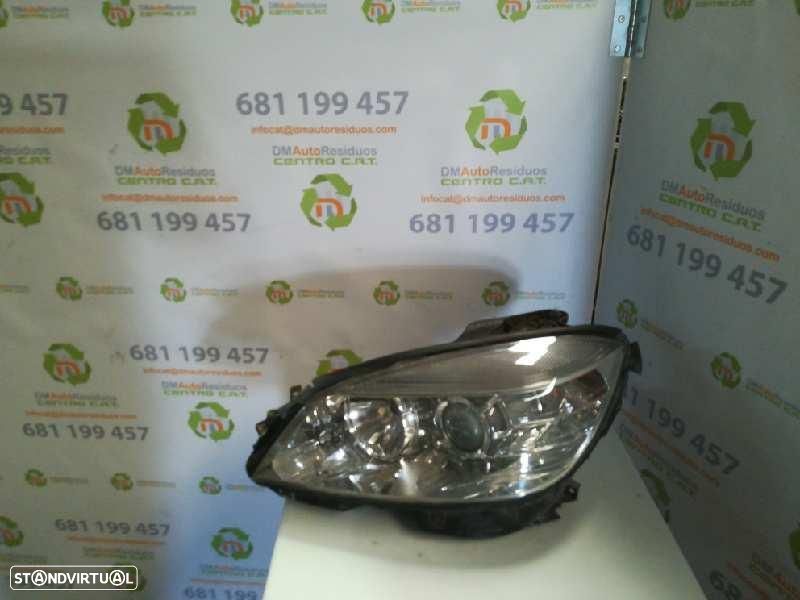 FAROL ESQUERDO MERCEDES-BENZ CLASE C BM 204 BERLINA - 1