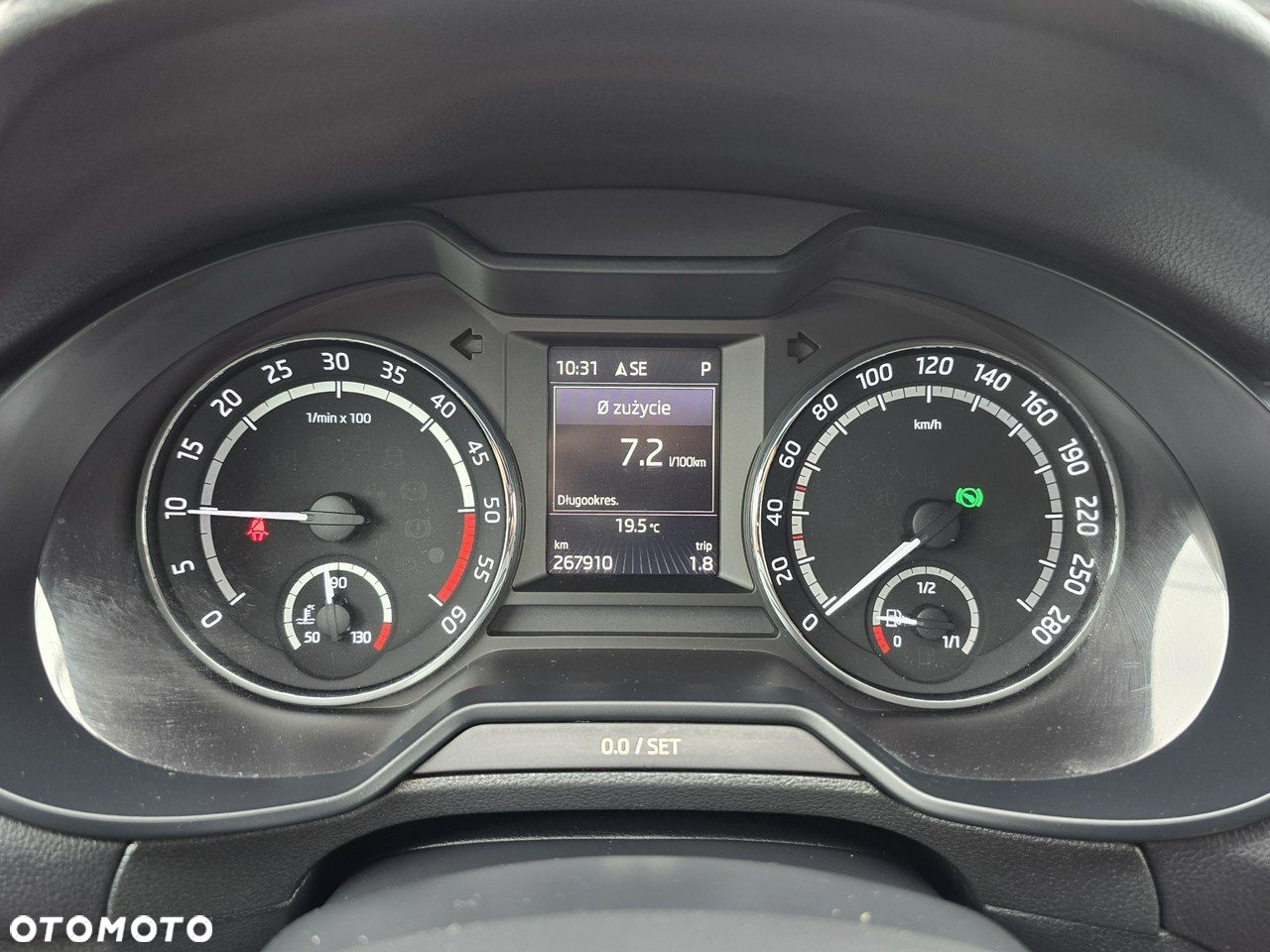 Skoda Octavia 2.0 TDI RS Challenge DSG - 26