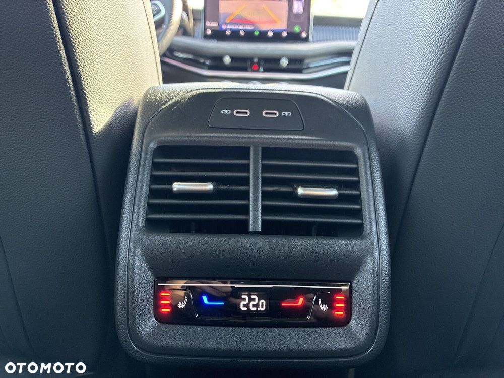 Skoda Superb 2.0 TSI Sportline DSG - 17