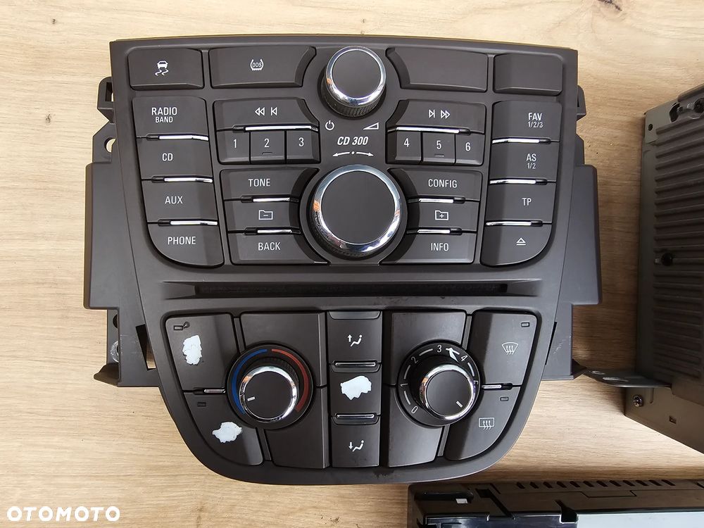 RADIO PANEL WYŚWIETLACZ CD 300 OPEL MERIVA B BRĄZOWE - 2