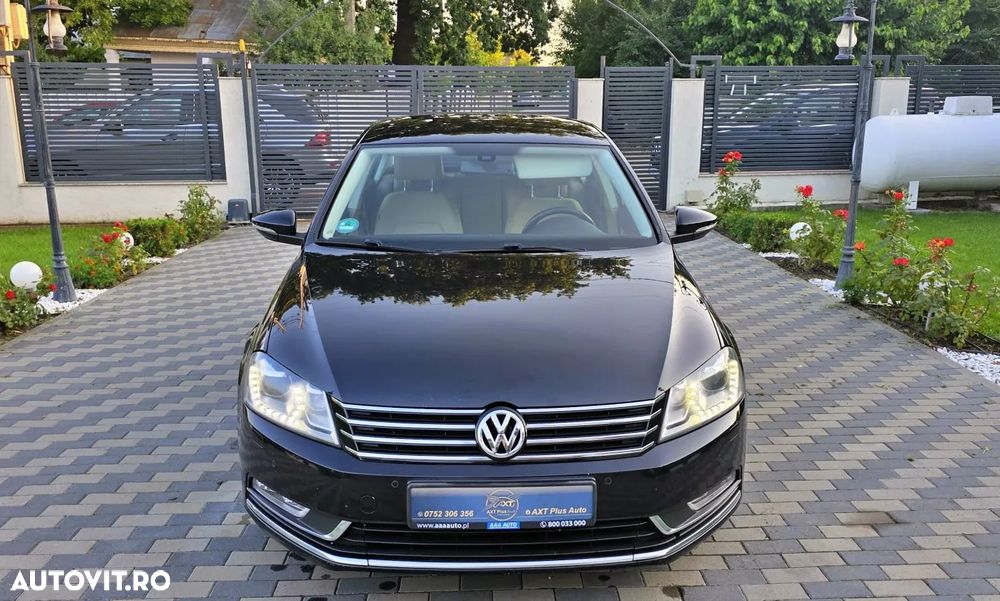 Volkswagen Passat - 4