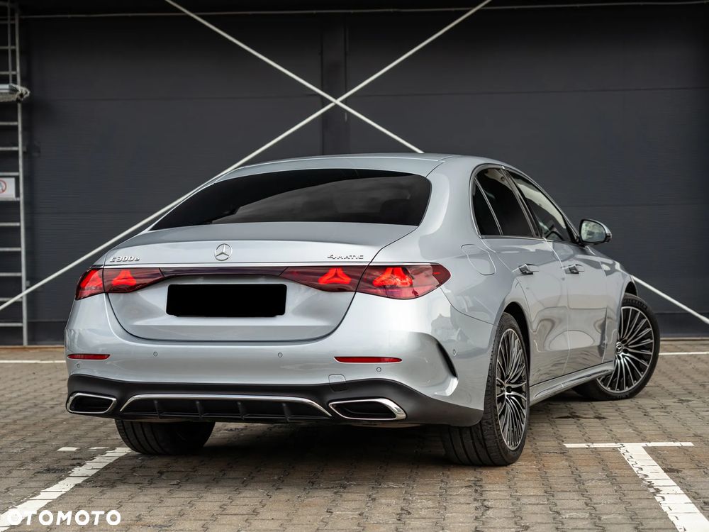 Mercedes-Benz Klasa E 300e 4Matic 9G-TRONIC AMG Line NIGHT Edition - 5