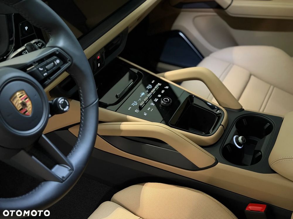 Porsche Cayenne Black Edition - 24