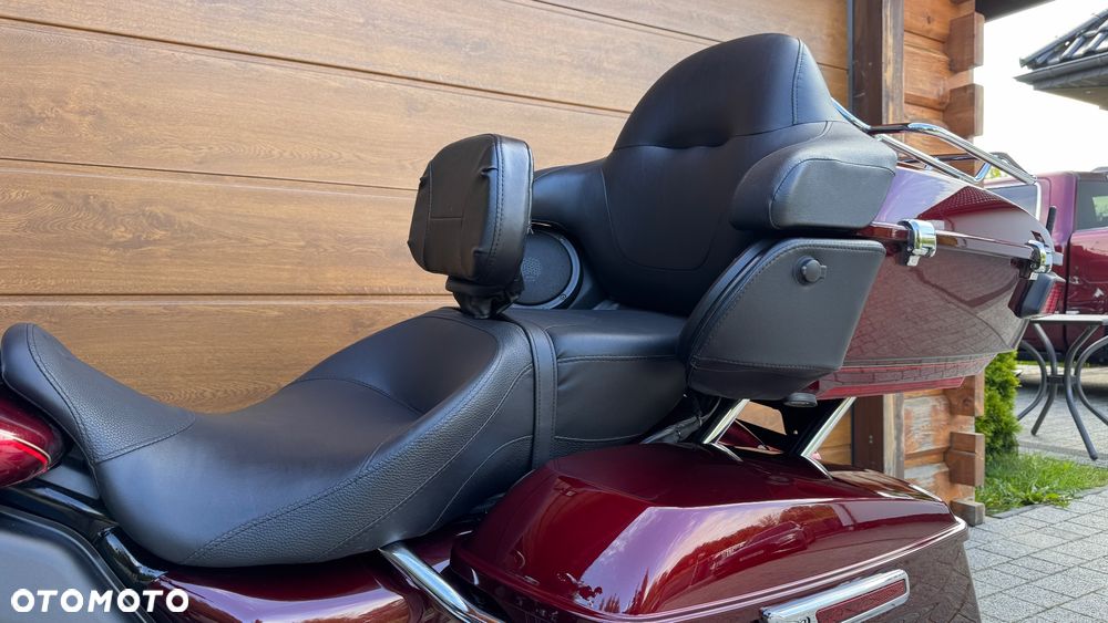 Harley-Davidson Touring Road Glide - 24