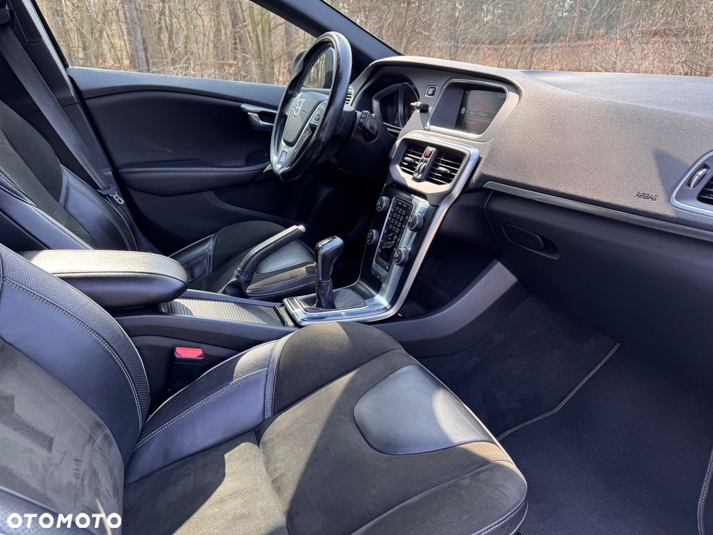 Volvo V40 D2 RDesign - 14