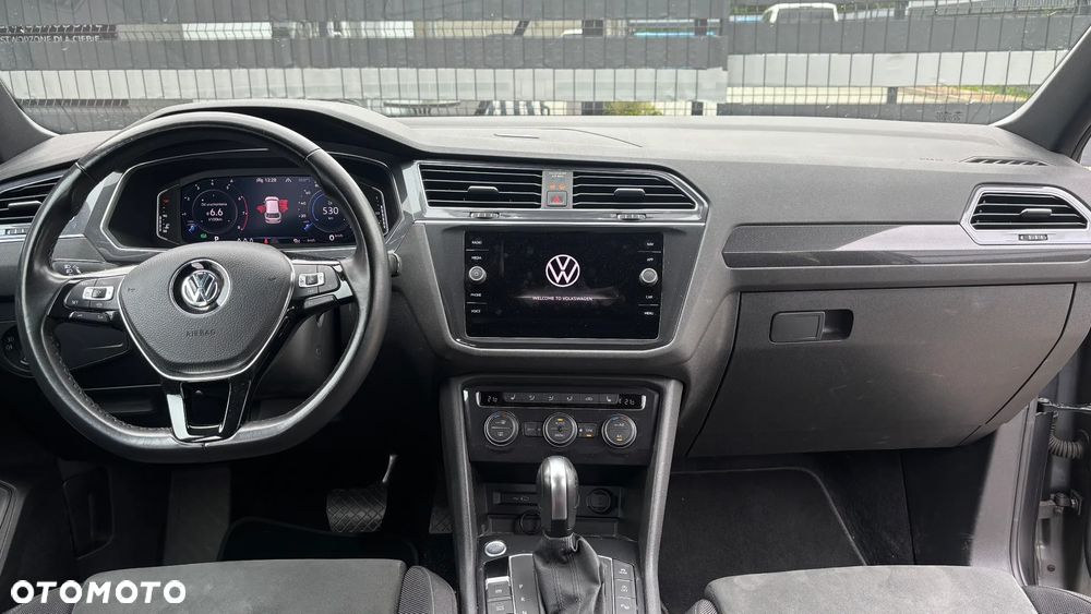 Volkswagen Tiguan - 17