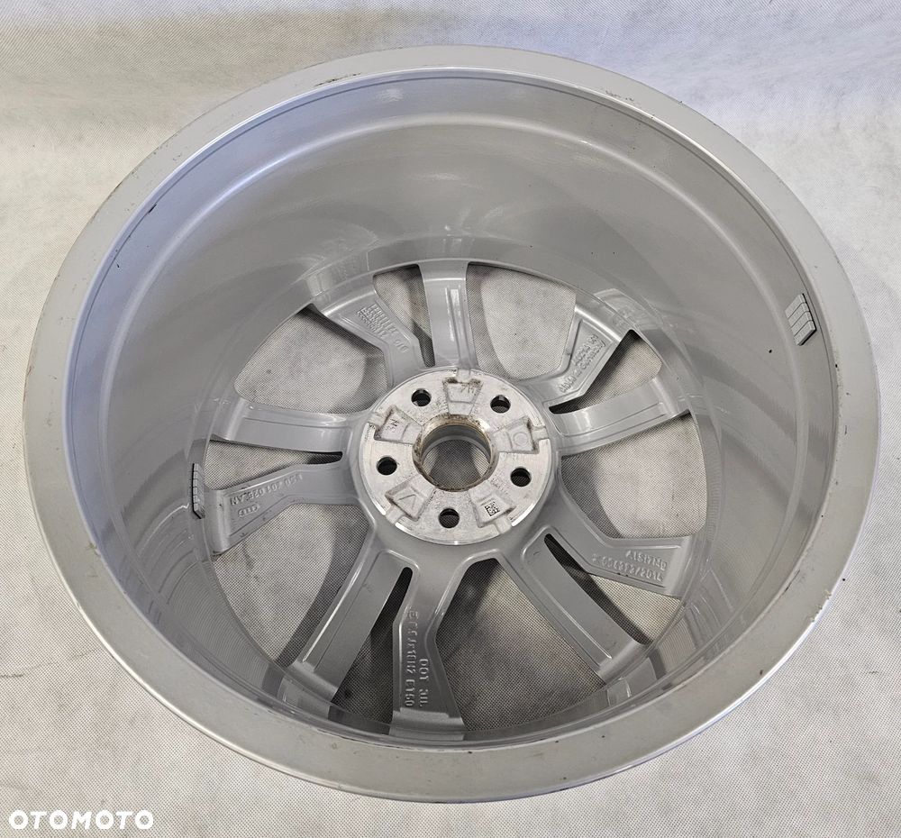 Felga AUDI TT 8S0601025AN 8,5x18 ET50 - 4