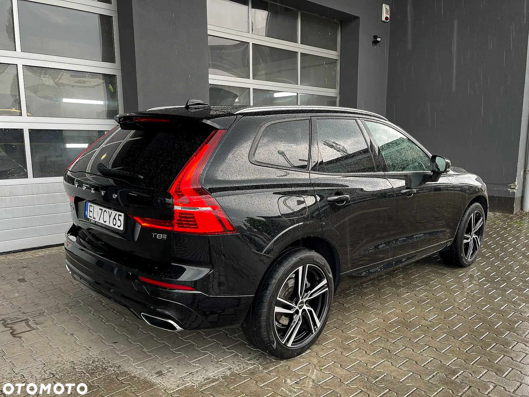 Volvo XC 60 T8 AWD Plug-In Hybrid Momentum Pro - 28