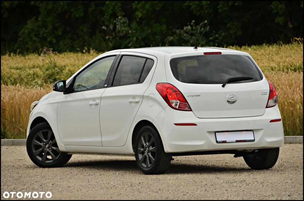 Hyundai i20 - 21