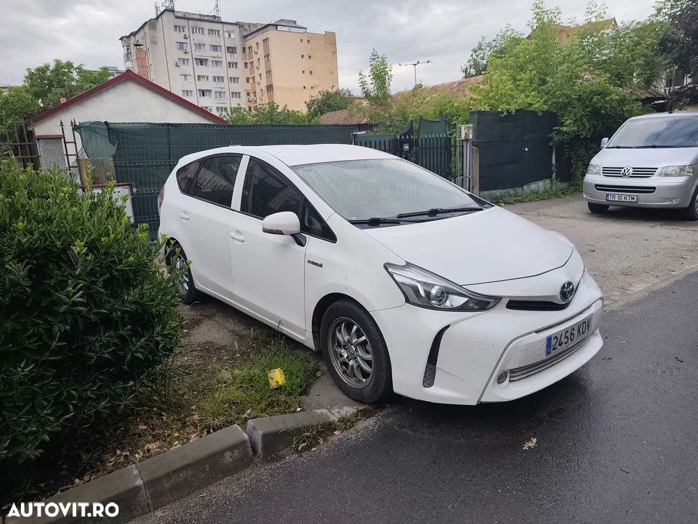 Toyota Prius+ (Hybrid) - 2