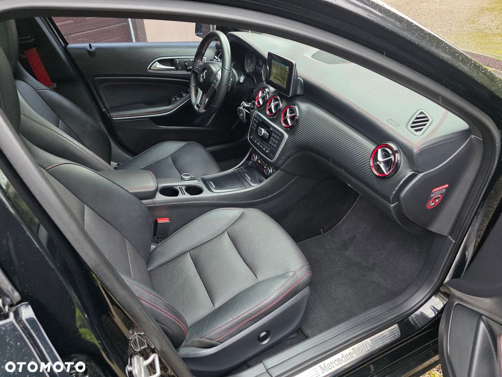 Mercedes-Benz Klasa A 250 7G-DCT AMG Line - 15
