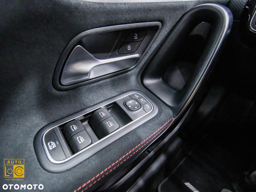 Mercedes-Benz Klasa A 200 AMG Line 7G-DCT - 32