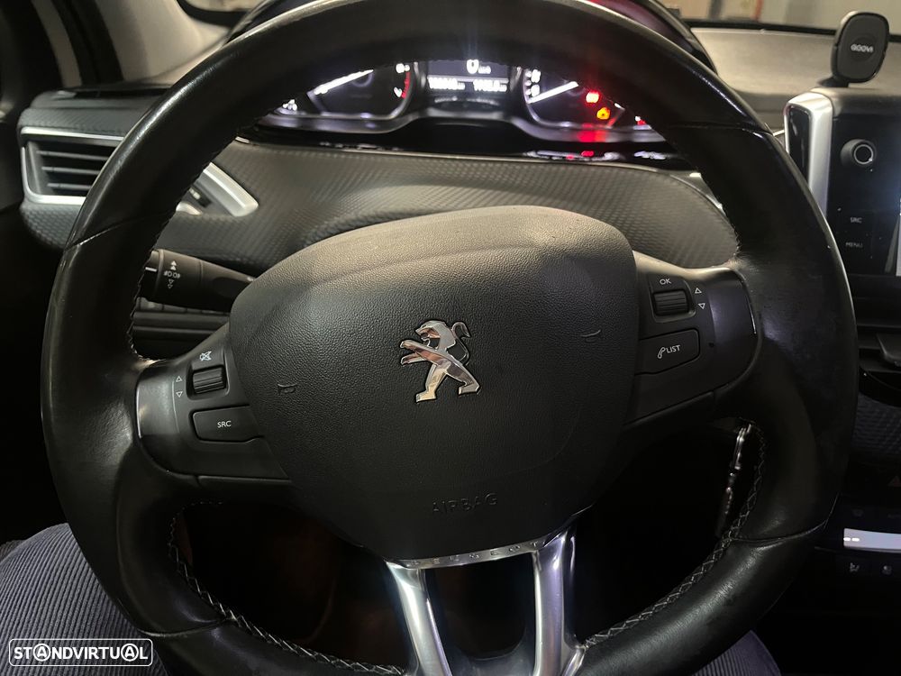 Peugeot 2008 1.2 VTi Allure - 22