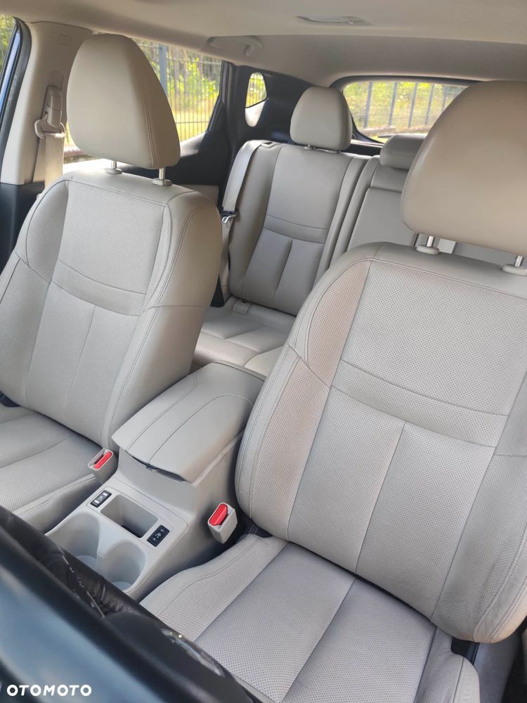 Nissan Qashqai 2.0 4x4 Tekna CVT - 28