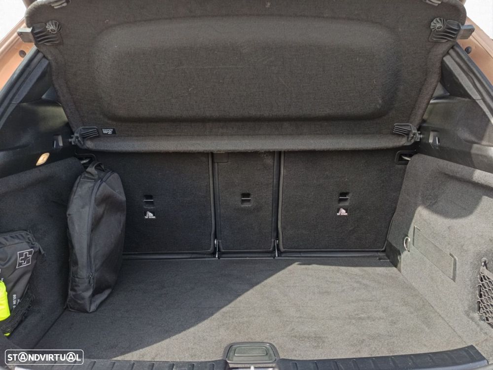 Mercedes-Benz GLA 250 e 8G-DCT AMG Line - 10