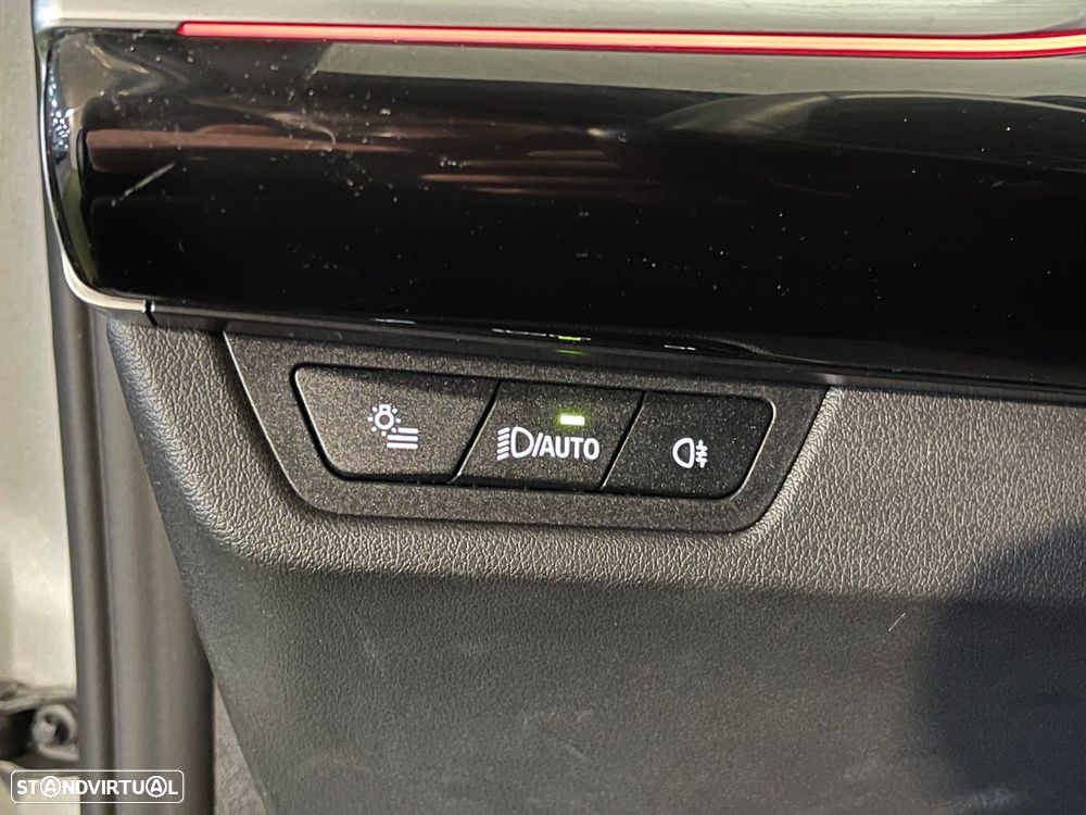 BMW X1 xDrive25e Pack Desportivo M - 35