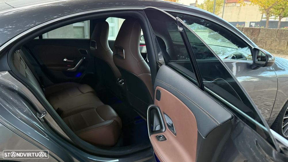 Mercedes-Benz CLA 180 d 7G-DCT AMG Line - 11