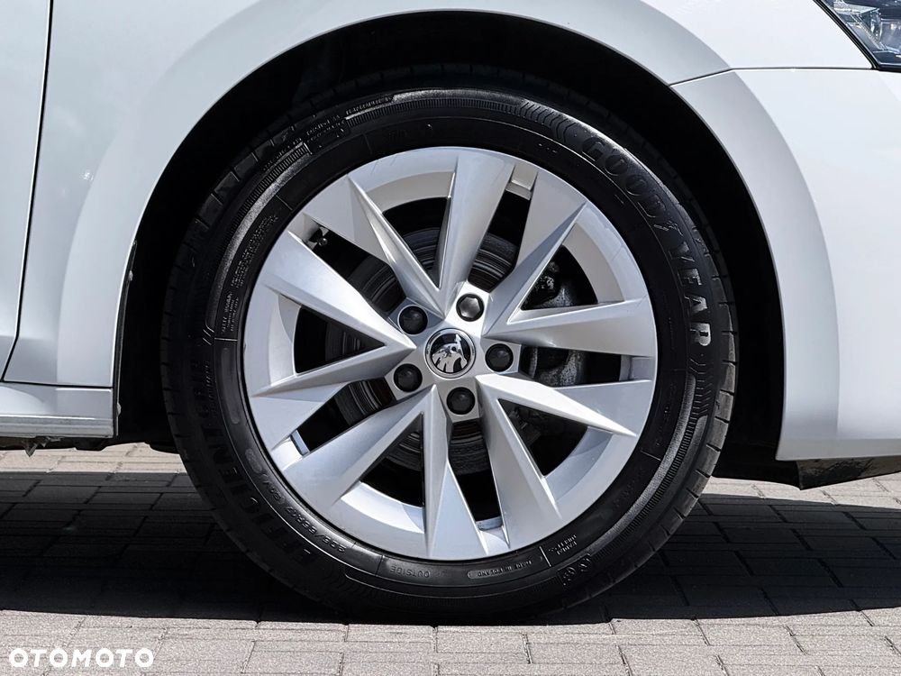 Skoda Octavia 1.5 TSI Selection - 7