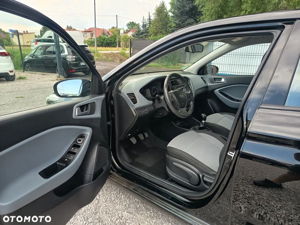 Hyundai i20 1.2 YES - 12