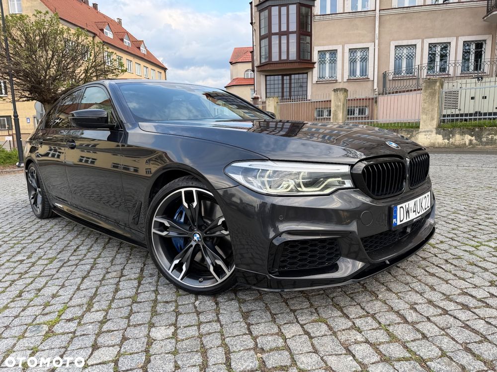 BMW Seria 5 M550i xDrive - 15