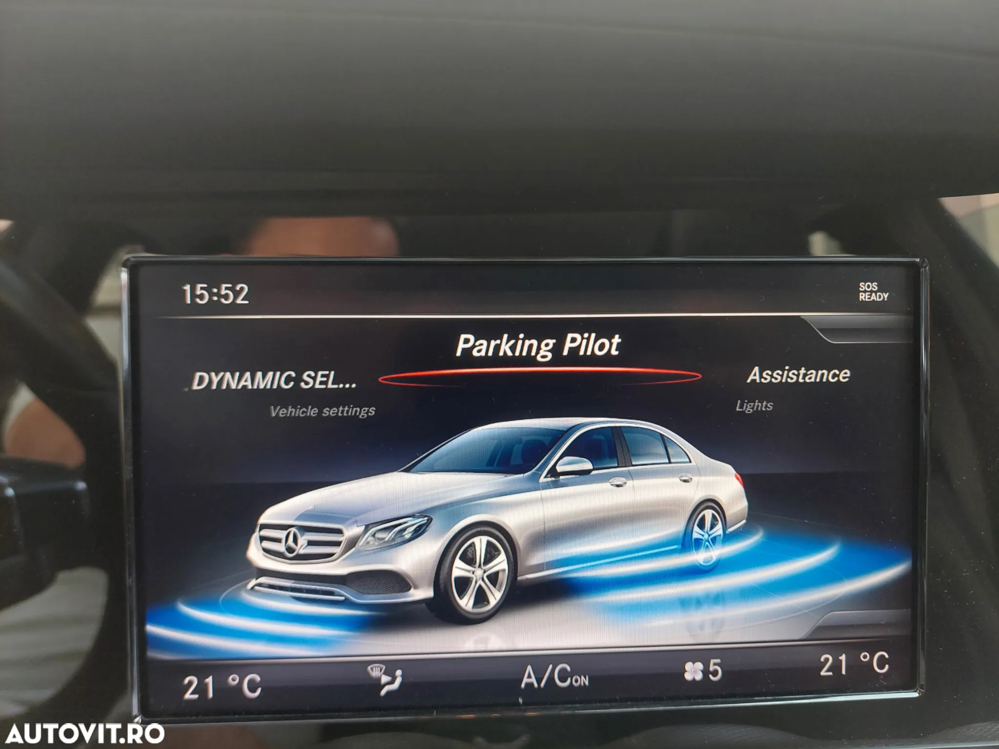 Mercedes-Benz E 200 4Matic T 9G-TRONIC - 6