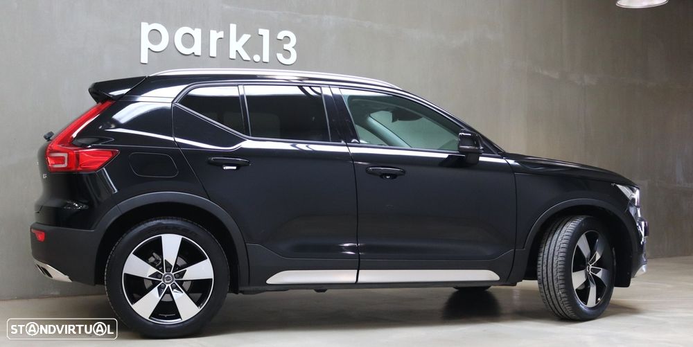 Volvo XC 40 1.5 T3 Tech Edition - 3