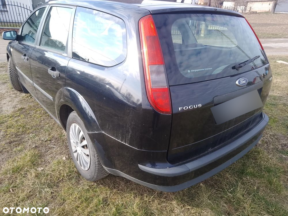 Ford Focus 1.6 TDCi Ambiente - 8