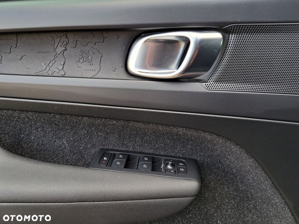 Volvo XC 40 - 23