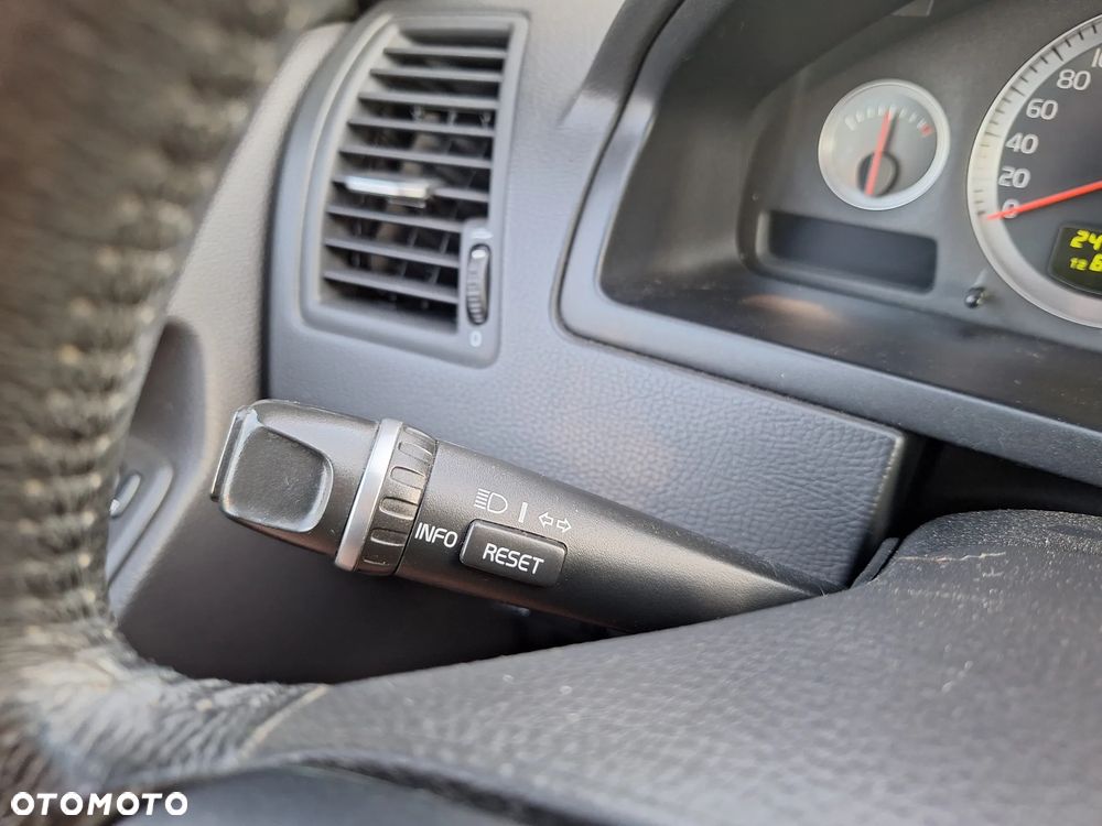 Volvo XC 90 D5 Executive - 19