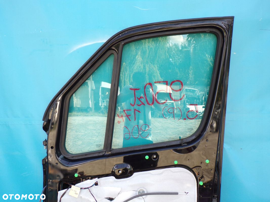 SPRINTER 906 CRAFTER 06- drzwi przednie przód PRAWE CZARNE NOWE - 9