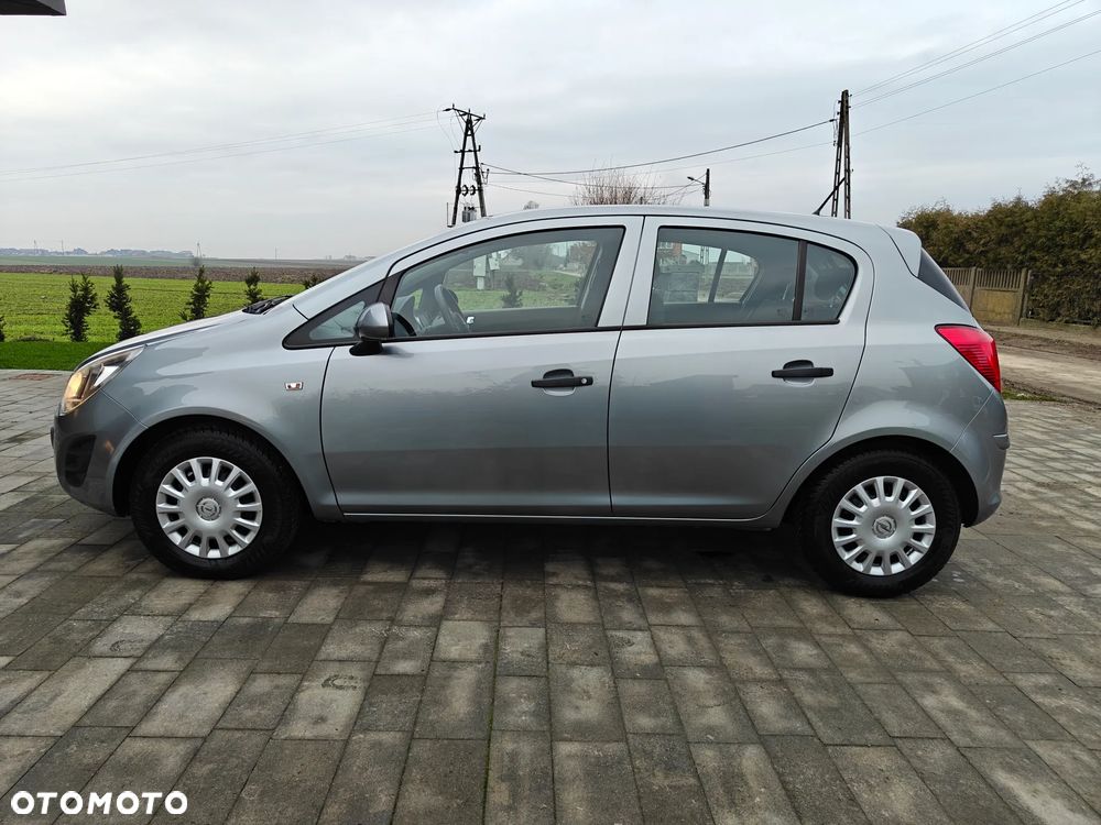 Opel Corsa 1.2 16V Edition / Active - 2