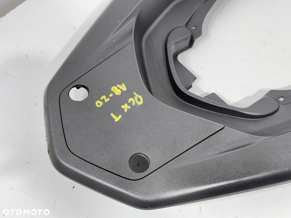 Ogon zadupek trzymanie  Honda PCX 125 18-20R - 2