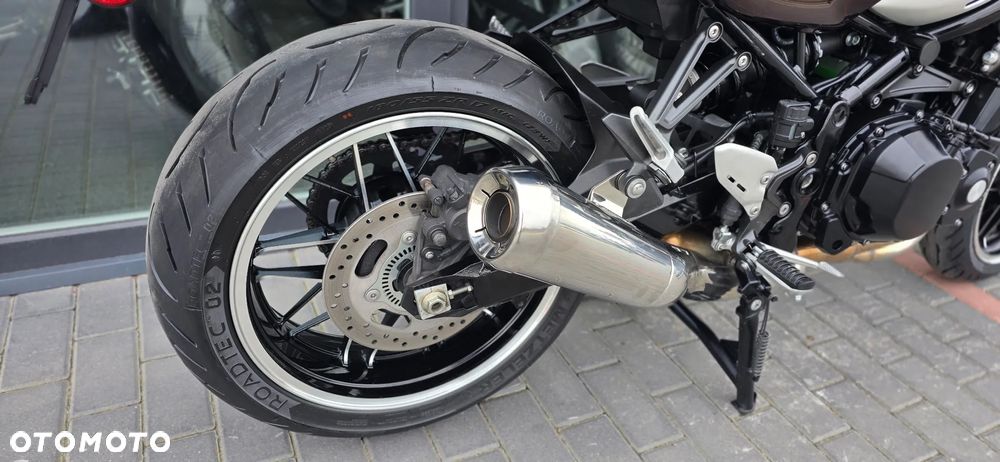 Kawasaki Z 900 RS - 13