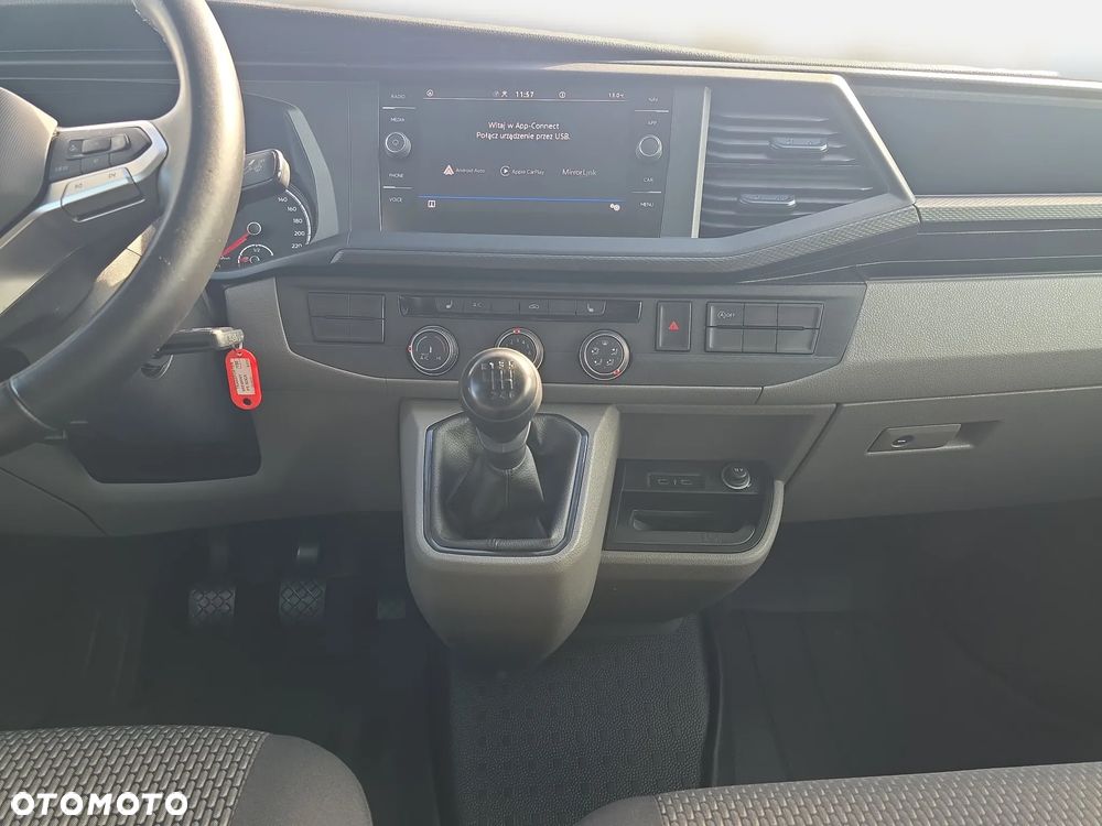 Volkswagen Transporter - 16