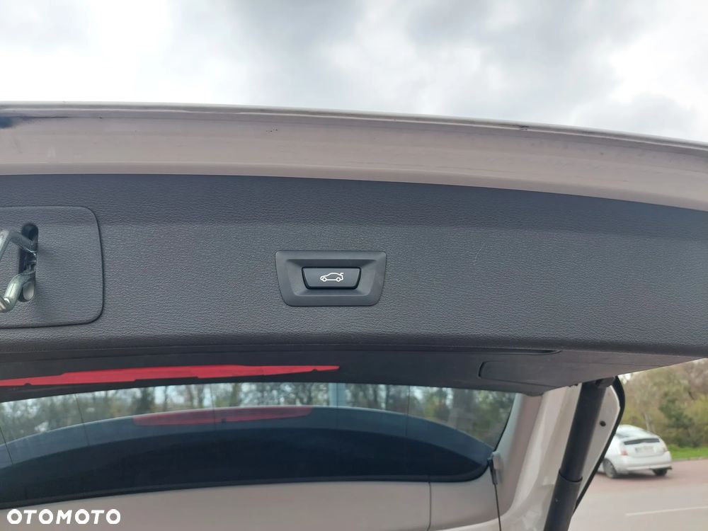 BMW X1 xDrive20i - 5