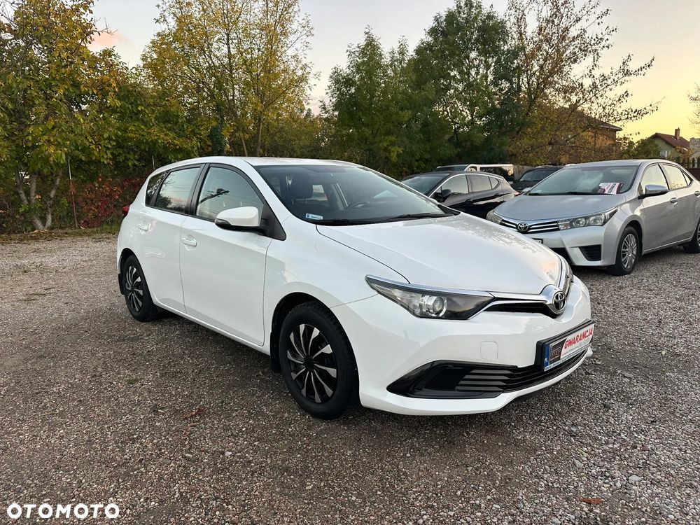 Toyota Auris 2016 photo 4