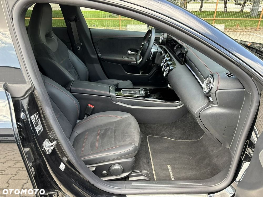 Mercedes-Benz CLA 200 7G-DCT - 15