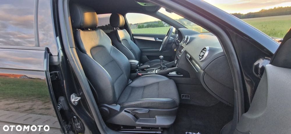 Audi A3 Sportback 2.0 TDI DPF S line Sportpaket - 25