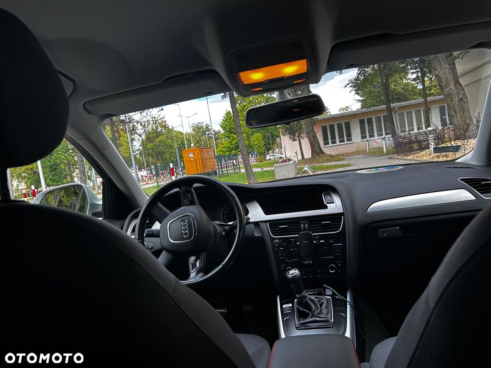 Audi A4 - 4
