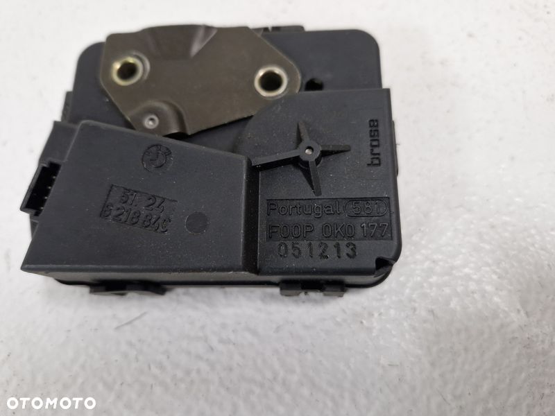BMW E61 E91 ZAMEK KLAPY BAGAŻNIKA TYŁ TYLNY 8218849 - 3