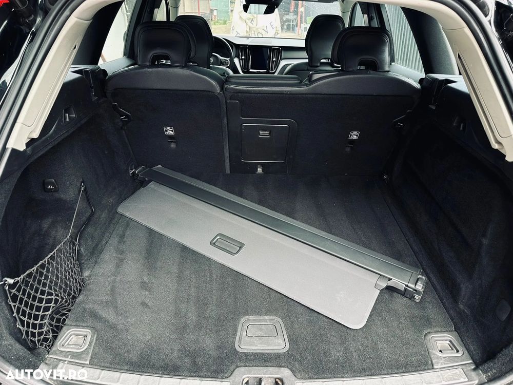 Volvo XC 60 D4 Geartronic Momentum - 17