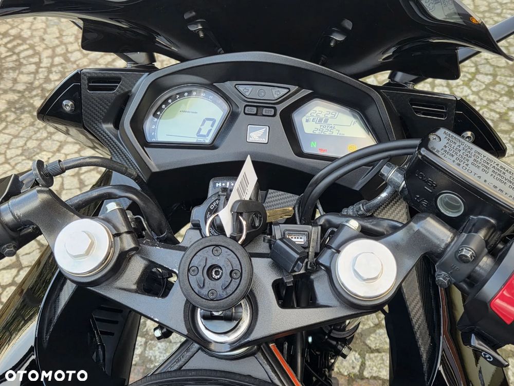 Honda CBR - 21