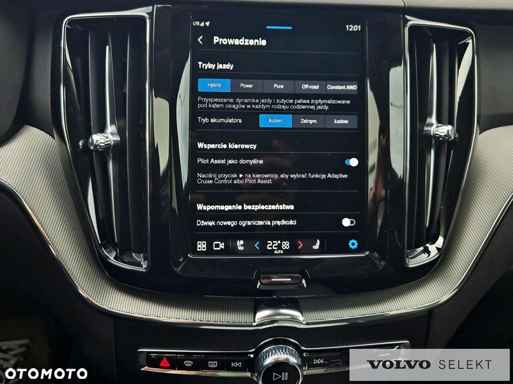 Volvo XC 60 T6 AWD Plug-in Hybrid Plus Dark - 21