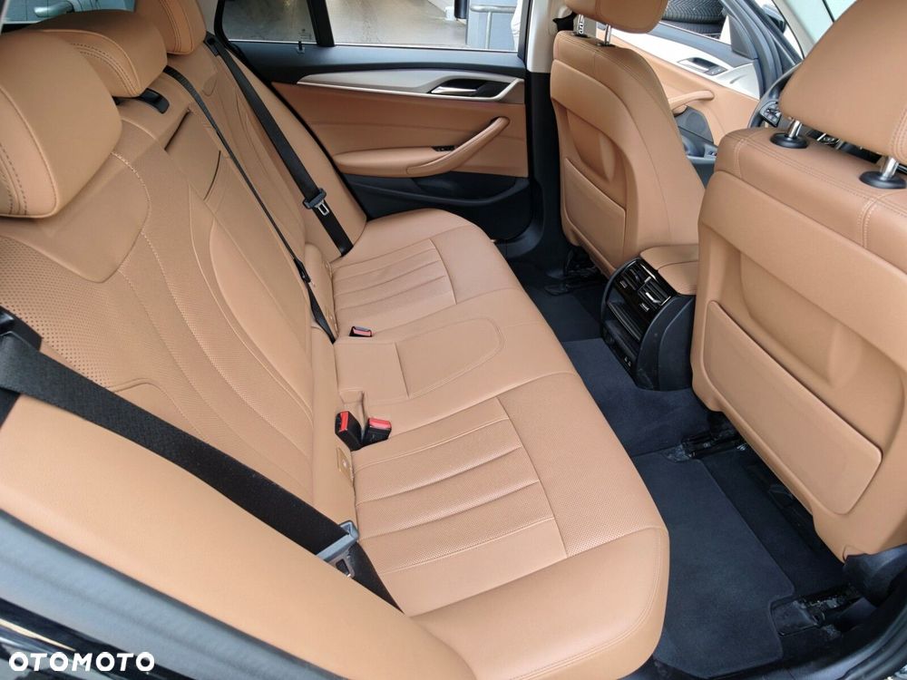 BMW Seria 5 - 11